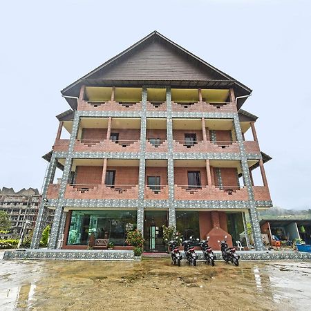 Oyo 90722 D'Puncak Hotel Камерон-Гайлендс Екстер'єр фото
